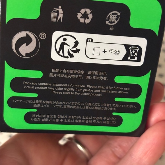 : : POP MART MEGA SPACE MOLLY JEAN-MICHEL BASQUIAT : : - Picture 15 of 16